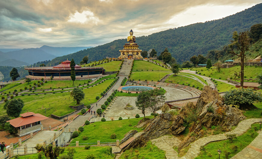 Sikkim Travel Guide: A Complete Experience in the Himalayas