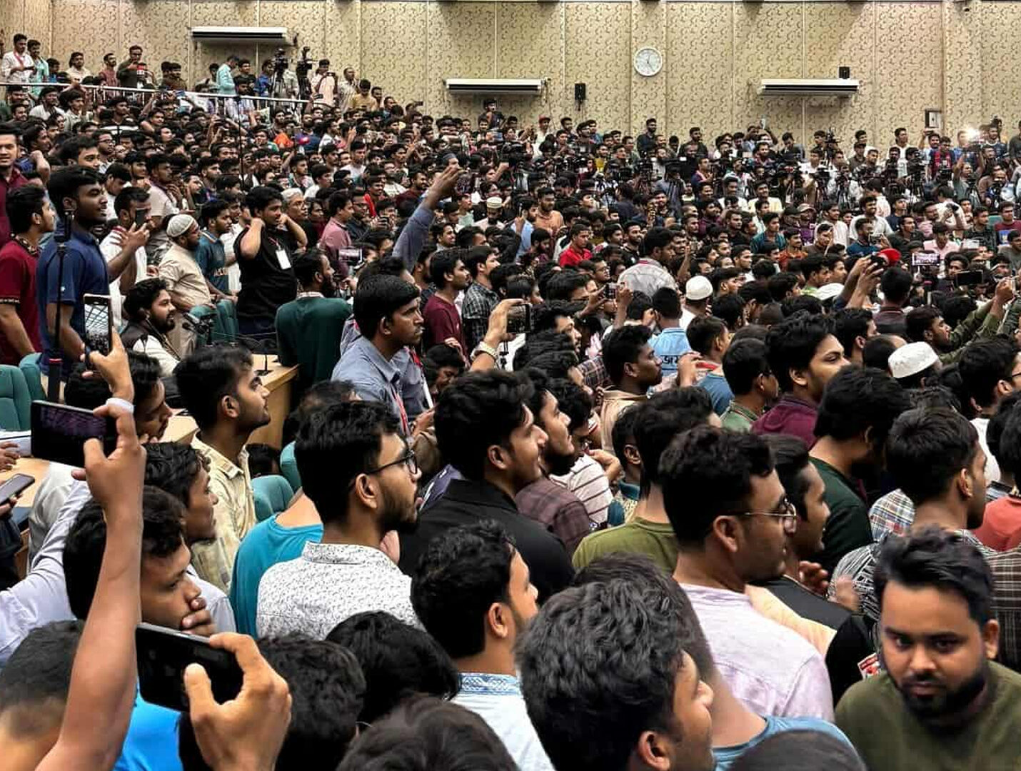 ১২টি শীর্ষ পদের নয়টিতে জয়ী ছাত্রশিবির সমর্থিত ঐক্যবদ্ধ শিক্ষার্থী জোট