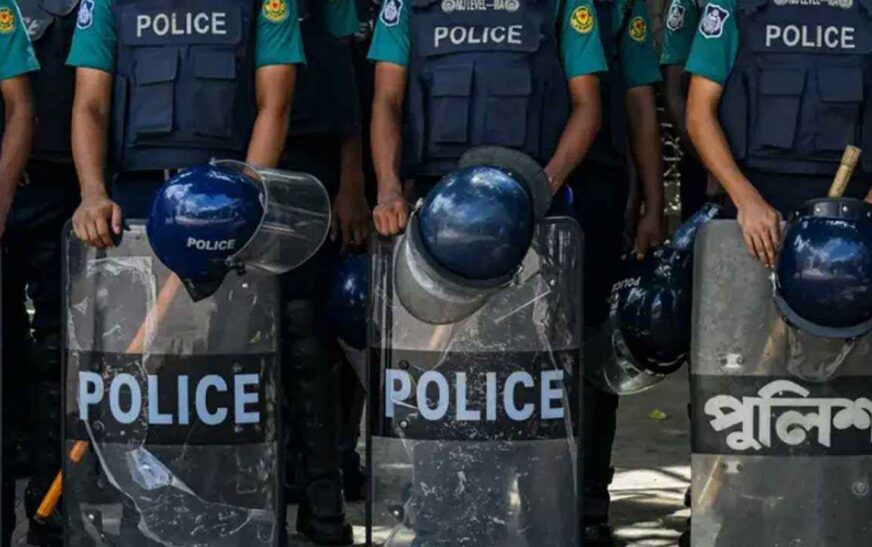 নির্বাচনে দায়িত্ব পালনে পুলিশকে প্রশিক্ষণ