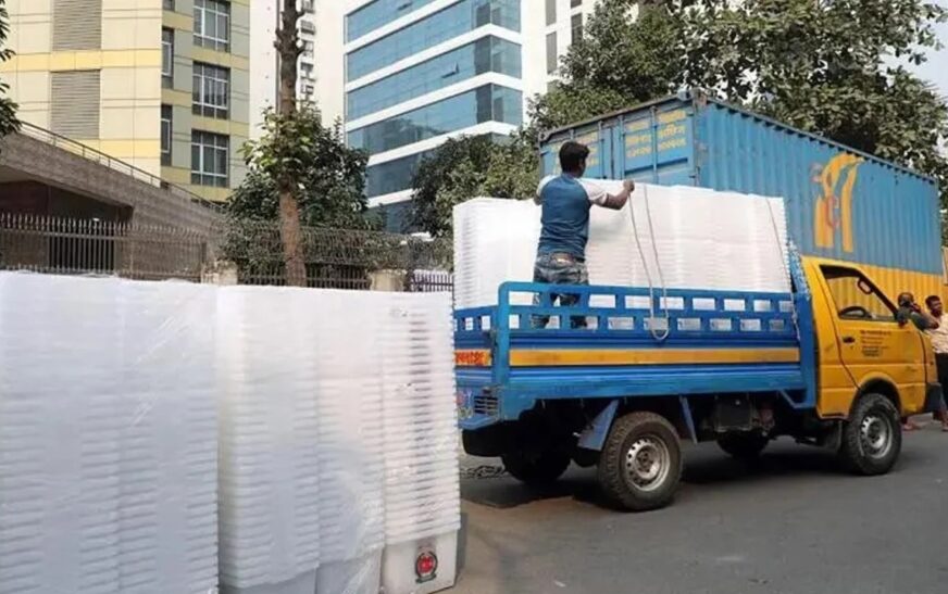 শেষ মুহূর্তের প্রস্তুতি: কড়া নিরাপত্তায় কেন্দ্রে কেন্দ্রে যাচ্ছে ব্যালট পেপার ও নির্বাচনি সরঞ্জাম