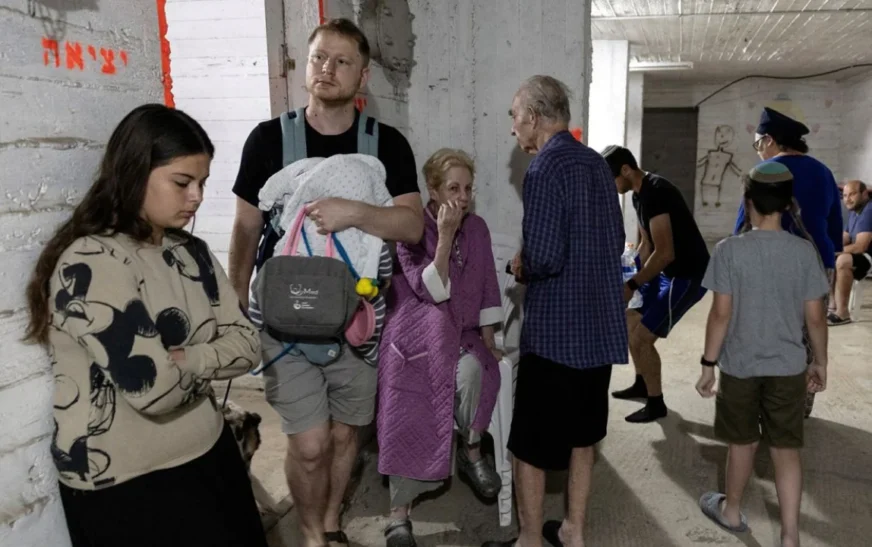 ইসরাইলে জরুরি অবস্থা জারি, দেশজুড়ে সতর্কতা সাইরেন