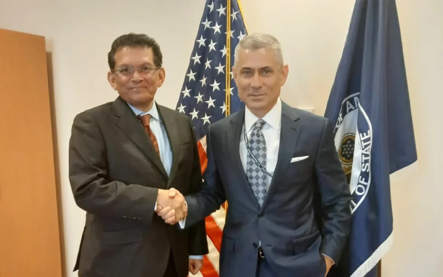 পররাষ্ট্রমন্ত্রীর সঙ্গে পল কাপুরের বৈঠক