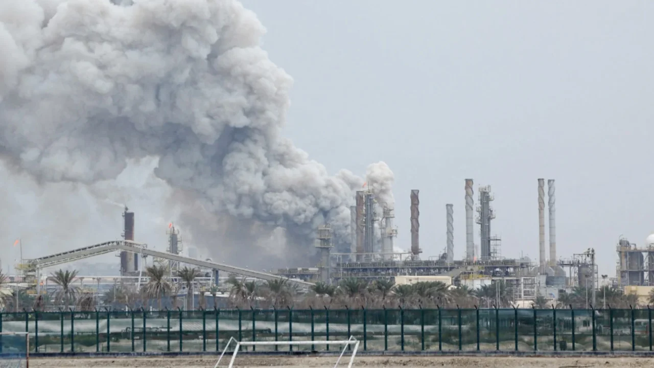 মধ্যপ্রাচ্য পুনর্গঠনে মার্কিন কোম্পানিকে কাজ দিতে চায় ট্রাম্প প্রশাসন