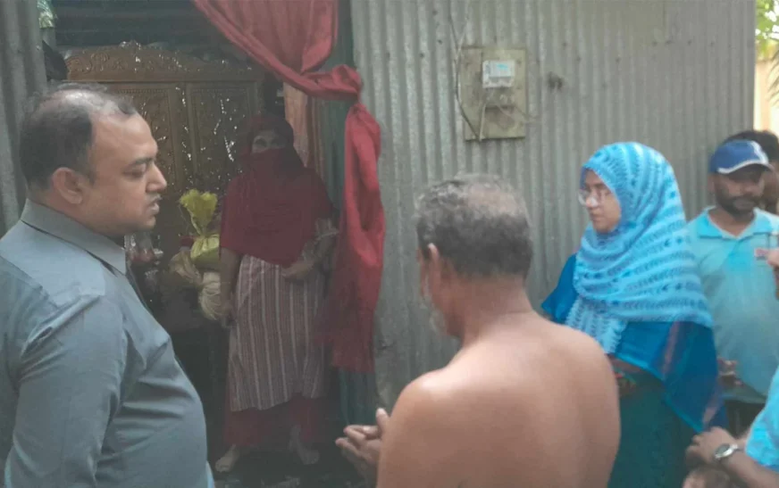 তেল মজুত করে অতিরিক্ত দামে বিক্রি, এক নারীকে জরিমানা